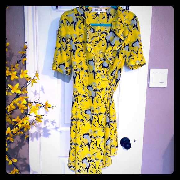 Diane Von Furstenberg Dresses & Skirts - DVF Savilla Yellow Floral wrap dress 6